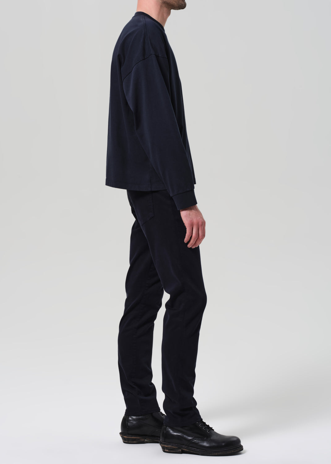 London Tapered Slim Brushed Sateen in Deep Navy