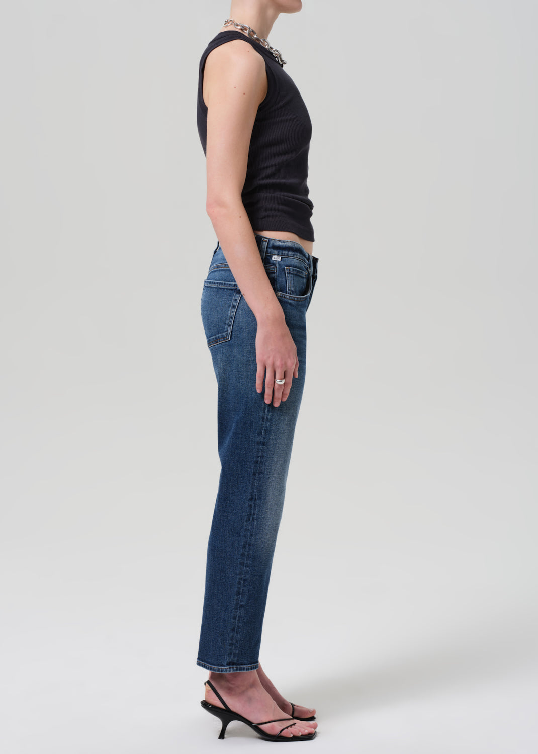 Anissa Low Rise Straight in Allister