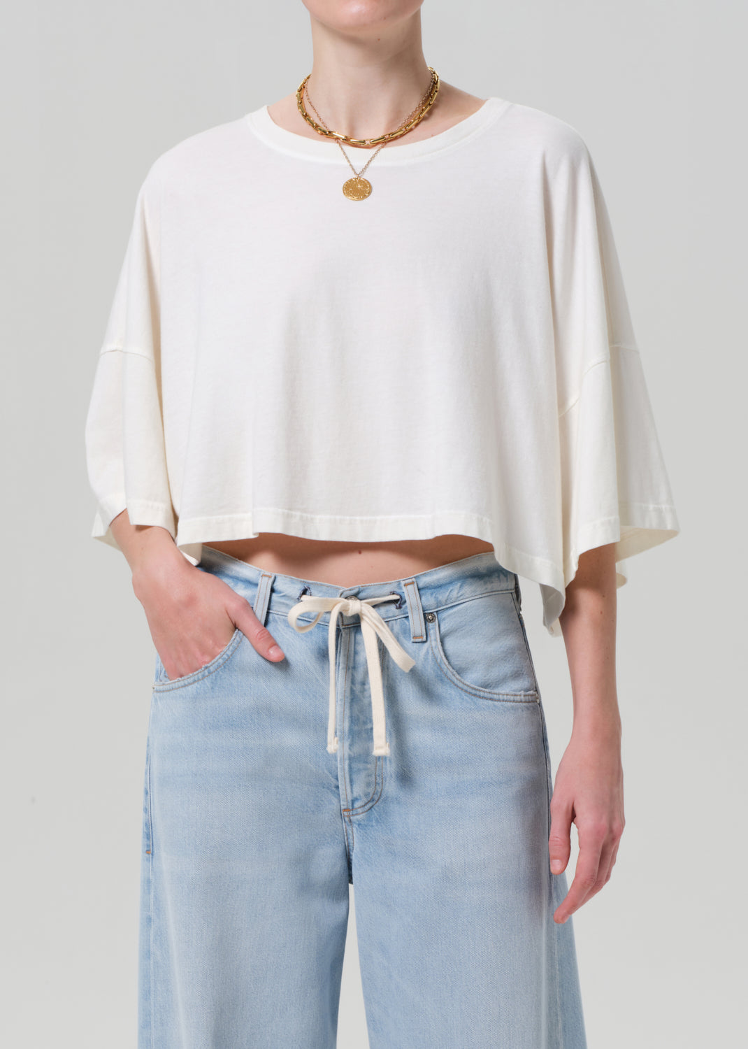 Crop Cape Tee in Pashmina